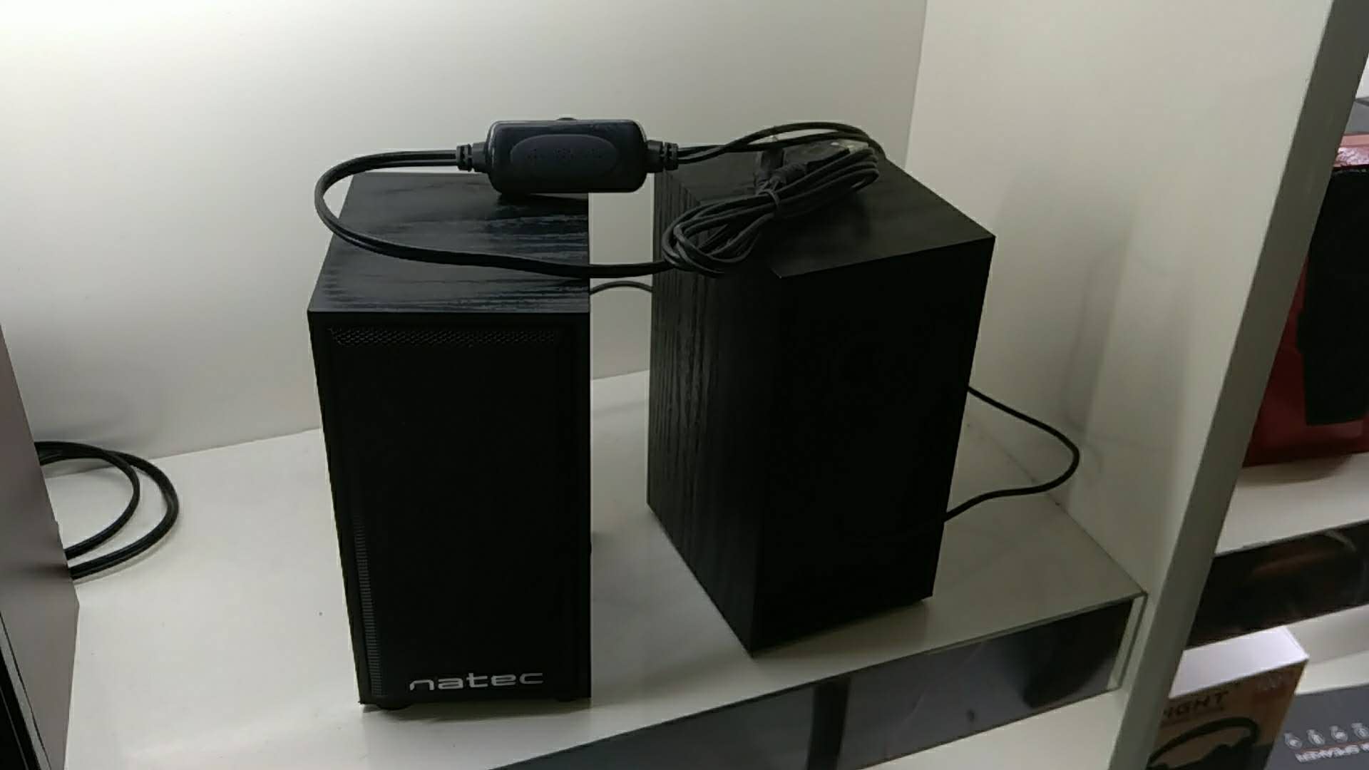 ZTIENS多媒體對箱 (4)